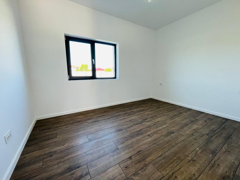 Imobiliare Domnesti 500 m teren 3 dormitoare + 3 bai, toate utilitatile.