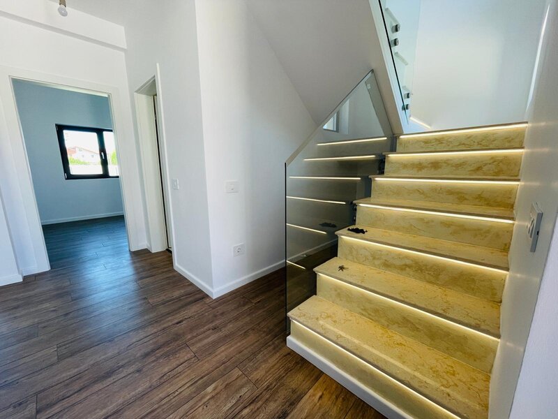 Imobiliare Domnesti 500 m teren 3 dormitoare + 3 bai, toate utilitatile.