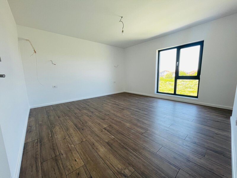 Imobiliare Domnesti 500 m teren 3 dormitoare + 3 bai, toate utilitatile.