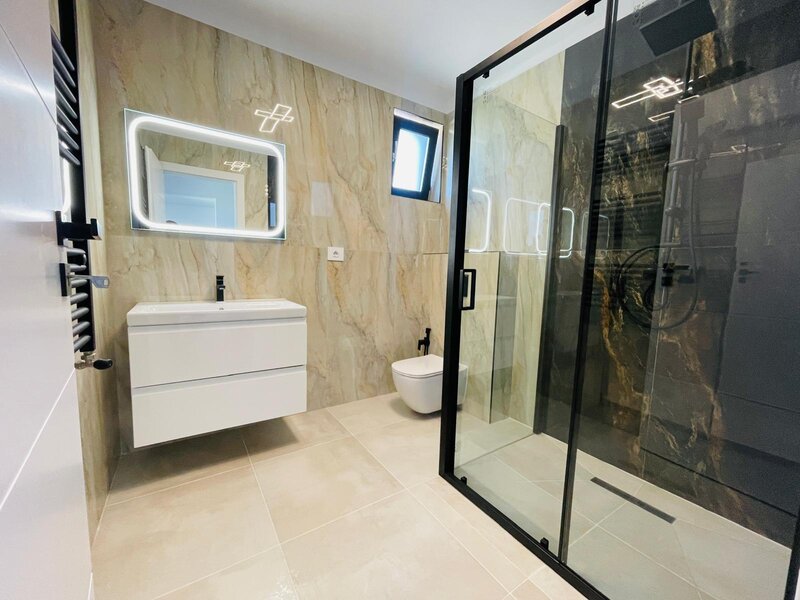 Imobiliare Domnesti 500 m teren 3 dormitoare + 3 bai, toate utilitatile.