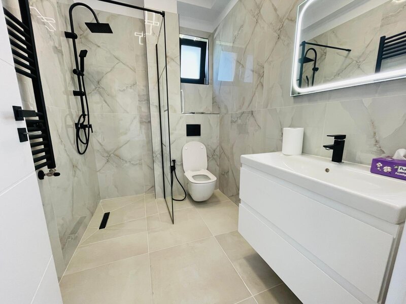 Imobiliare Domnesti 500 m teren 3 dormitoare + 3 bai, toate utilitatile.